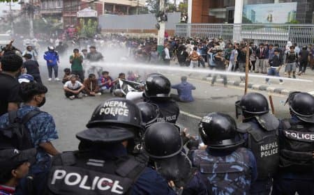 नेपाल... एक बार फिर भड़की हिंसा, हाई अलर्ट के बाद भारत की सीमा सील 