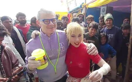 प्रयागराज... सनातन धर्म को समझने आई इटली लुक्रेजिया ने कहा-जय श्रीराम