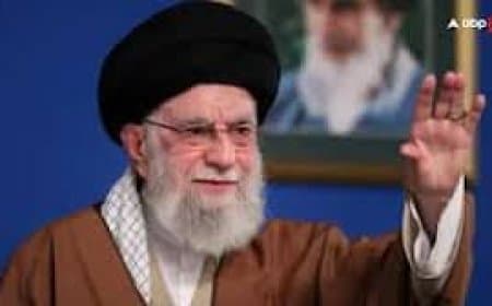 ईरान : अयातुल्ला खामेनेई ने 37 साल बाद तोड़ी परंपरा, एयरफोर्स मीटिंग से रहे नदारद