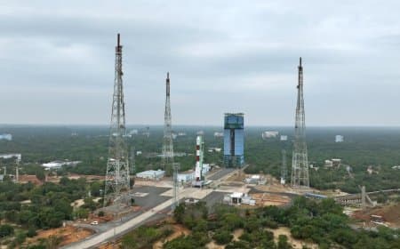 इसरो PSLV-C62 मिशन: 'अन्वेषा' सैटेलाइट के प्रक्षेपण में आई तकनीकी खराबी, तीसरे चरण में भटका रॉकेट
