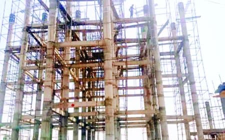 1 करोड़ की टंकी निजी जमीन पर बना दी, सरकारी जमीन बगल में रह गई