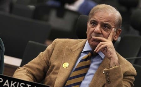 शरीफ ने स्वीकारा: पाक को कर्ज मांगते समय इज्जत की चुकानी पड़ी कीमत