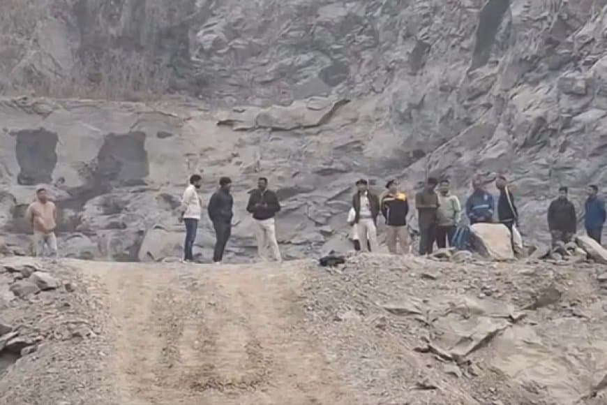 ओडिशा... पत्थर खदान में धमाका...कई लोगों की मौत.. दो शव बरामद 