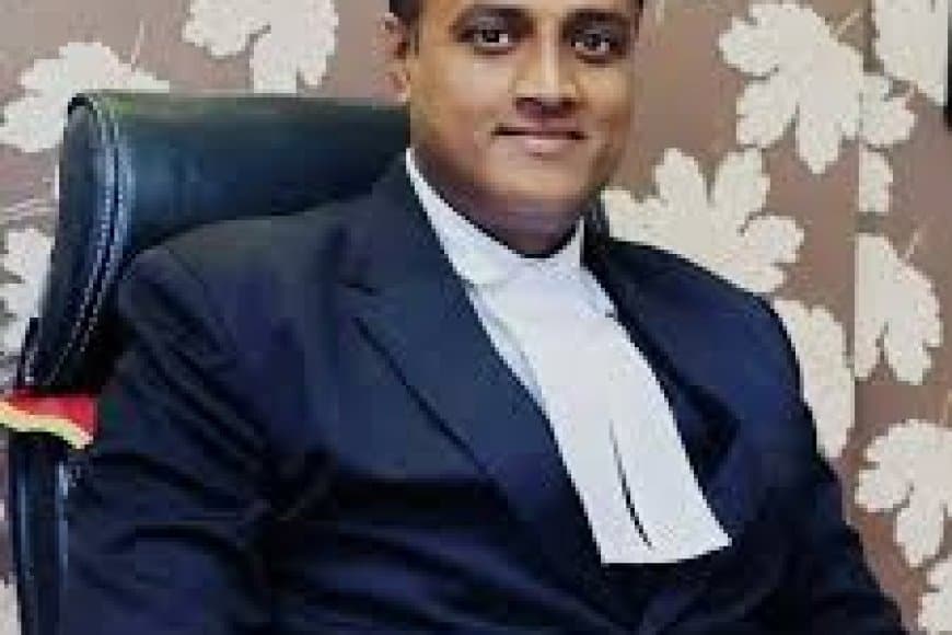 इंदौर हाईकोर्ट बार एसोसिएशन: मनीष अध्यक्ष, अभिषेक उपाध्यक्ष और मनीष सचिव 