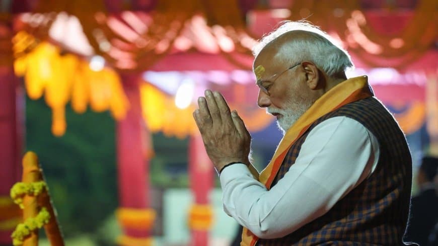 प्रधानमंत्री मोदी ने सोमनाथ मंदिर में पूजा-अर्चना की।