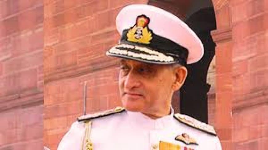 पूर्व नौसेना प्रमुख एडमिरल अरुण प्रकाश
