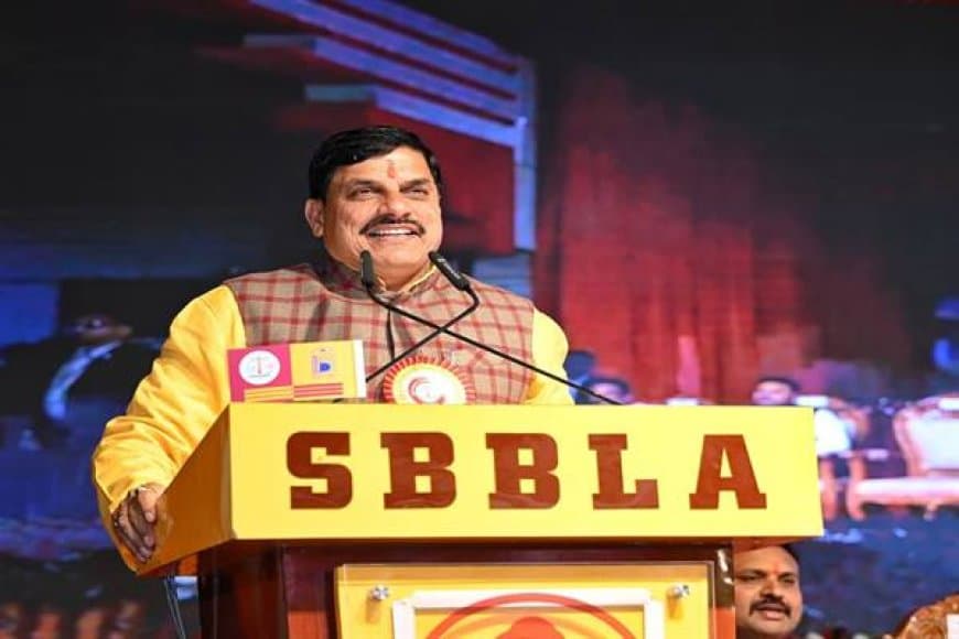 जबलपुर में मुख्यमंत्री डॉ. मोहन यादव ने नेताजी सुभाष चंद्र बोस की जयंती पर  प्रतिमा का अनावरण किया