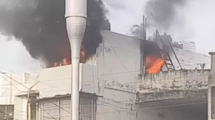 भोपाल : भारत माता चौराहा स्थित बिल्डिंग में लगी आग, फायर ब्रिगेड ने पाया काबू