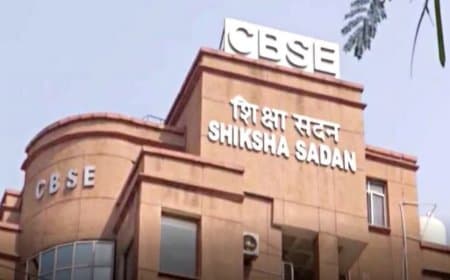 सीबीएसई में बदलाव: अब कंप्यूटर पर जांची जाएंगी 12वीं की कॉपियां