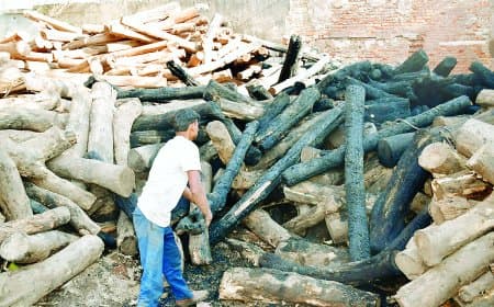 नजीराबाद और सेमरिया चौक में भीषण आग, लपटों से दहला शहर, सांसें अटकी रहीं