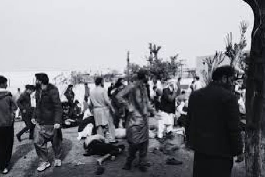 इस्लामाबाद सुसाइड ब्लास्ट: शिया मस्जिद में नमाज के दौरान धमाका,  69 की मौत, 169 जख्मी