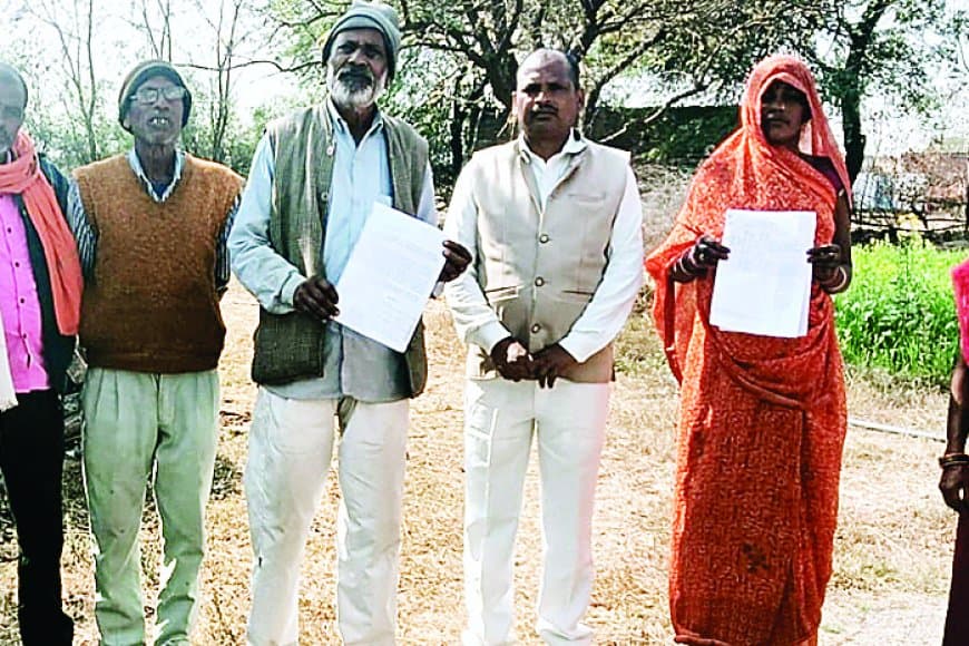 ट्रांसमिशन कंपनी का आतंक, जेसीबी से फसल तबाह, किसानों में भय और आक्रोश