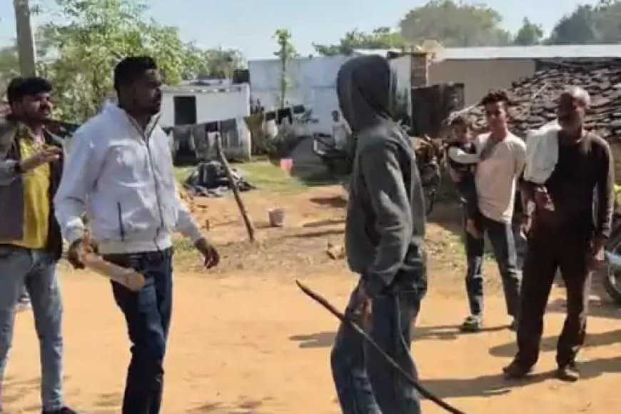 मध्यप्रदेश: टीकमगढ़ में अवैध खनन रोकने पहुंची टीम पर हमला