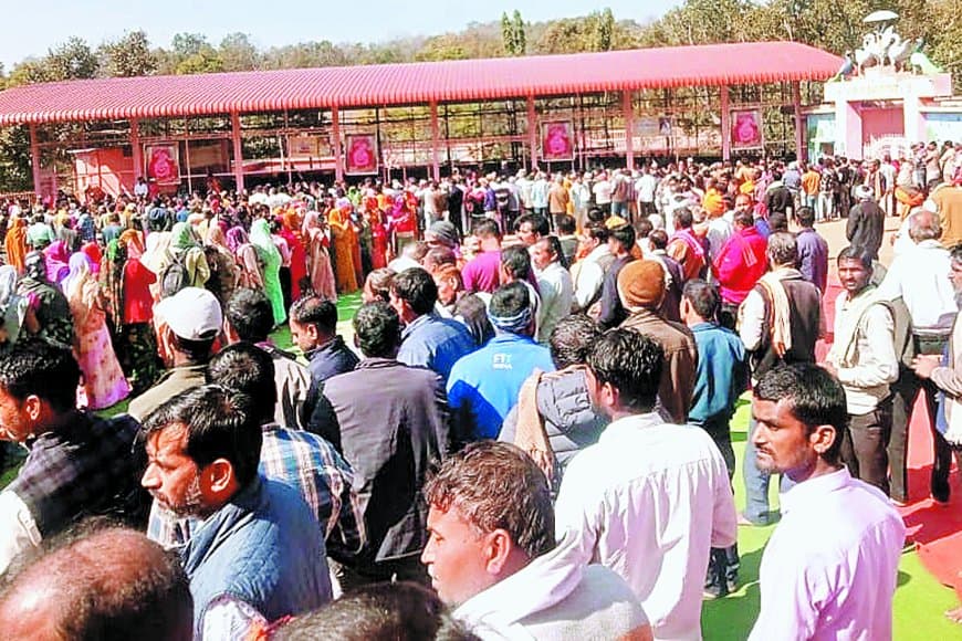 परमहंस स्वामी सच्चिदानंद महाराज के महाप्रयाण से धारकुंडी धाम आस्था का विराट तीर्थ बना