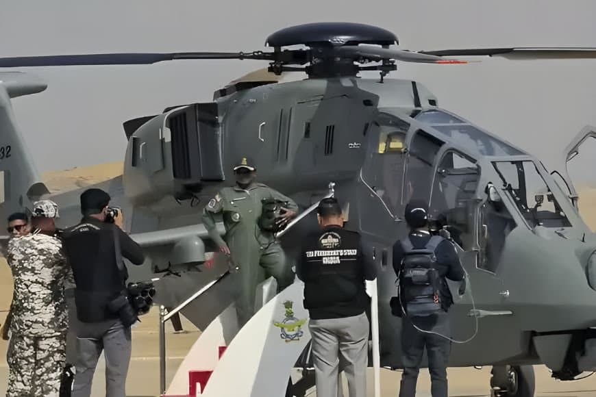 President Droupadi Murmu Flies in LCH Prachand: जैसलमेर में दिखाई 'आत्मनिर्भर भारत' की शक्ति