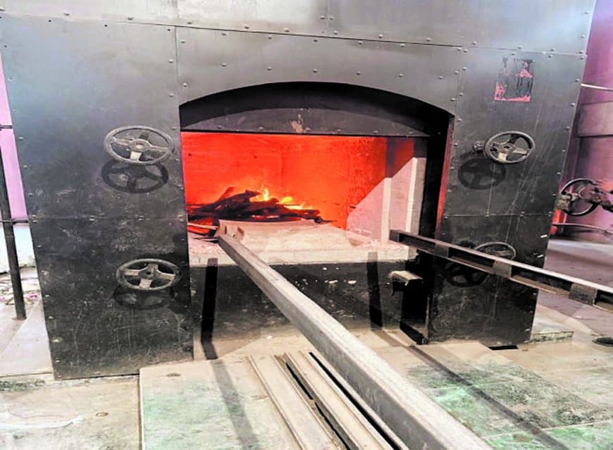 दो साल में एक डेड बॉडी जलाने को नहीं मिली, सिर्फ हफ्ते में ऑन-ऑफ होती है बटन