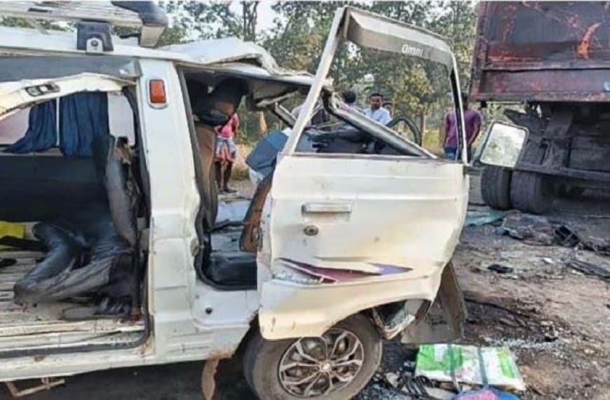ओडिशा: ट्रक ने वैन को मारी टक्कर... पांच पुलिस जवानों की मौत