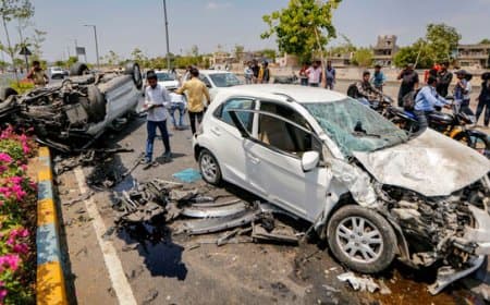 सरकार ने सदन में स्वीकारा- देश में 44 फीसदी वाहनों का नहीं बीमा