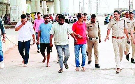 पुलिस पर हमला करने वाले चार आरोपी गिरफ्तार, बर्खास्त पटवारी भी शामिल