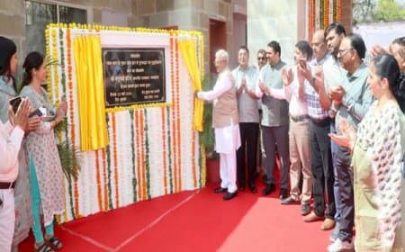 प्रशासनिक गरिमा का नया स्वरूप: राज्यपाल ने किया लोकभवन के द्वार दो का लोकार्पण