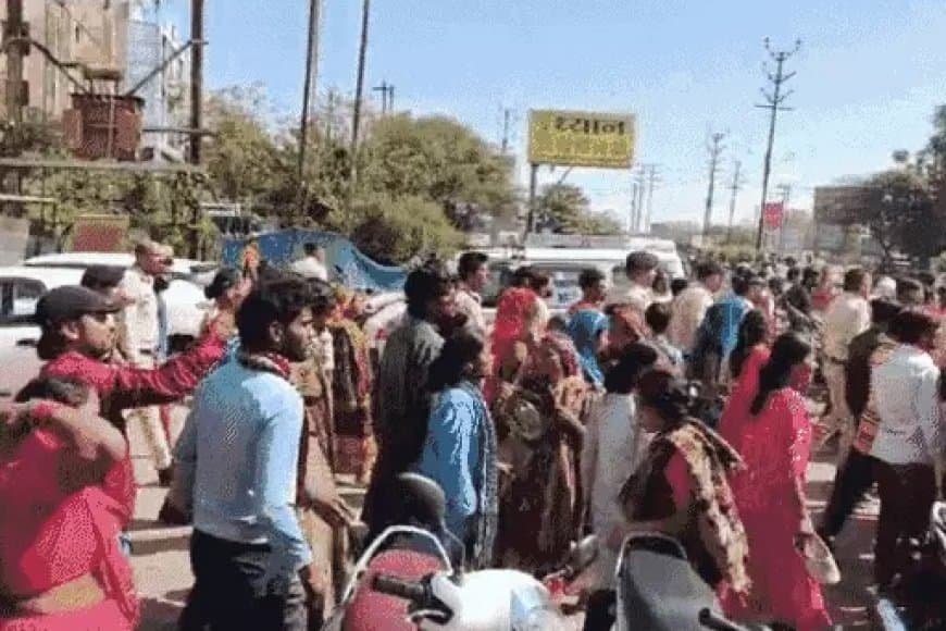 भोपाल: युवक की मौत के बाद अस्पताल में बवाल... पुलिस को मारे पत्थर