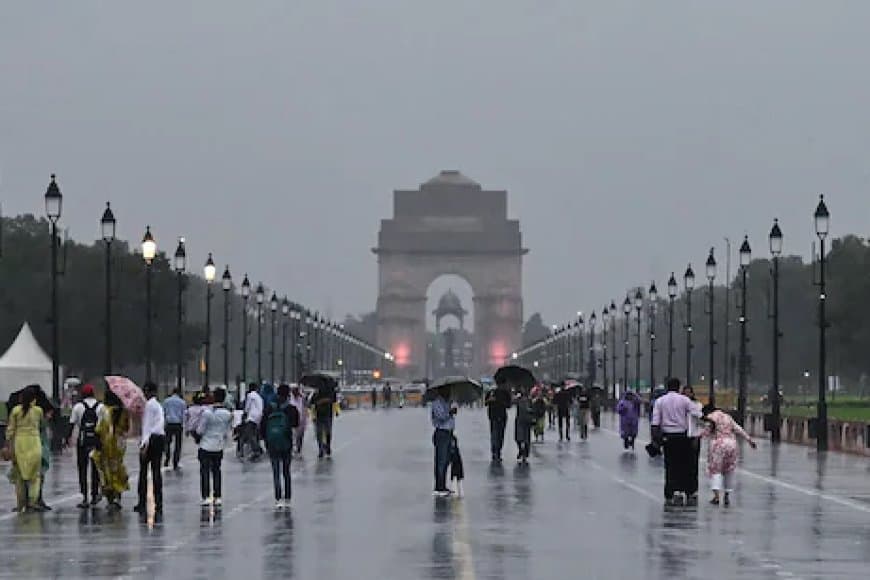 मौसम: एमपी से यूपी तक छाए काले बादल, दिल्ली में तेज हवाओं के साथ बारिश