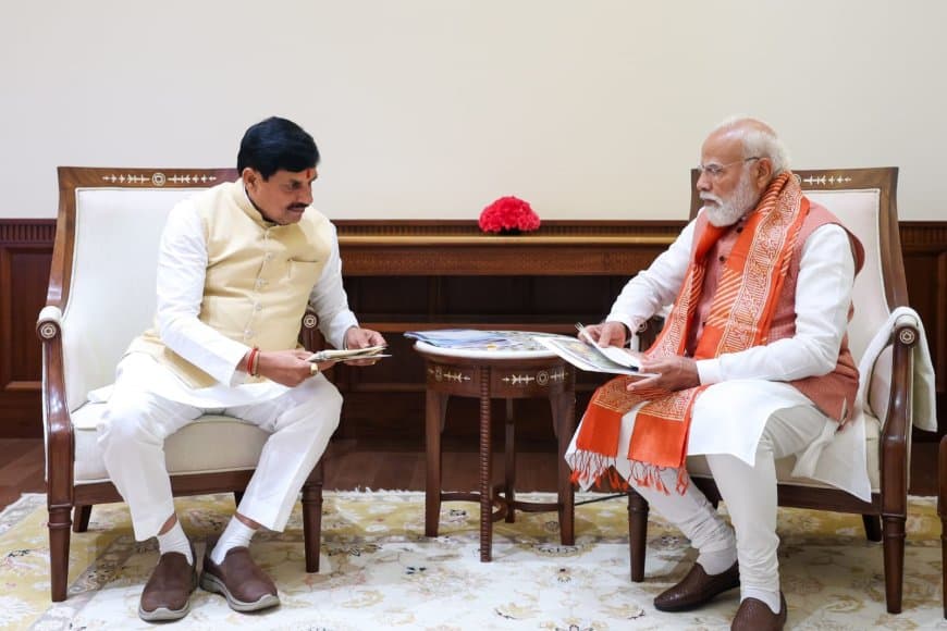 मध्यप्रदेश: पीएम से दिल्ली में मिले सीएम, एमपी आने का दिया न्योता