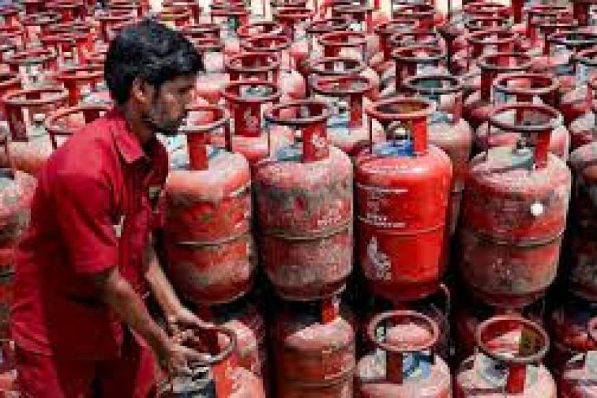 LPG Cylinder New Rule: एलपीजी सिलेंडर बुकिंग नियमों में बड़ा बदलाव, अब सिर्फ 25 दिन में मिलेगा नया सिलेंडर