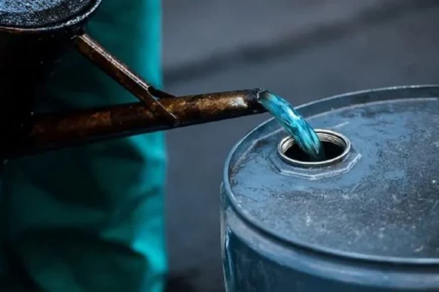 भारत में केरोसिन की बिक्री शुरू: पेट्रोल पंपों पर मिलेगा मिट्टी का तेल, नियमों में ढील