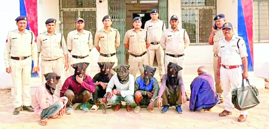 होली पर बुजुर्ग की हत्या मामले में सात आरोपी गिरफ्तार, गांव में तनाव बरकरार