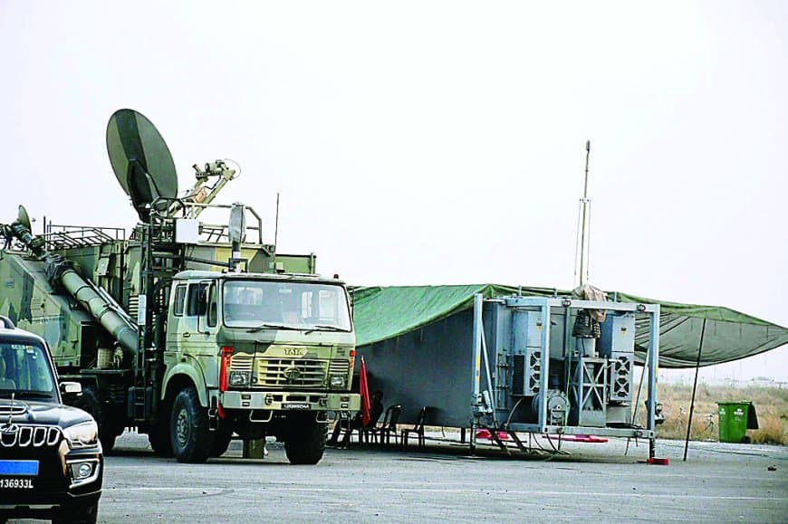 फाइटर जेट की गर्जना, एनसीसी दफ्तर की फॉल सीलिंग गिरी, खिड़की के कांच टूटे