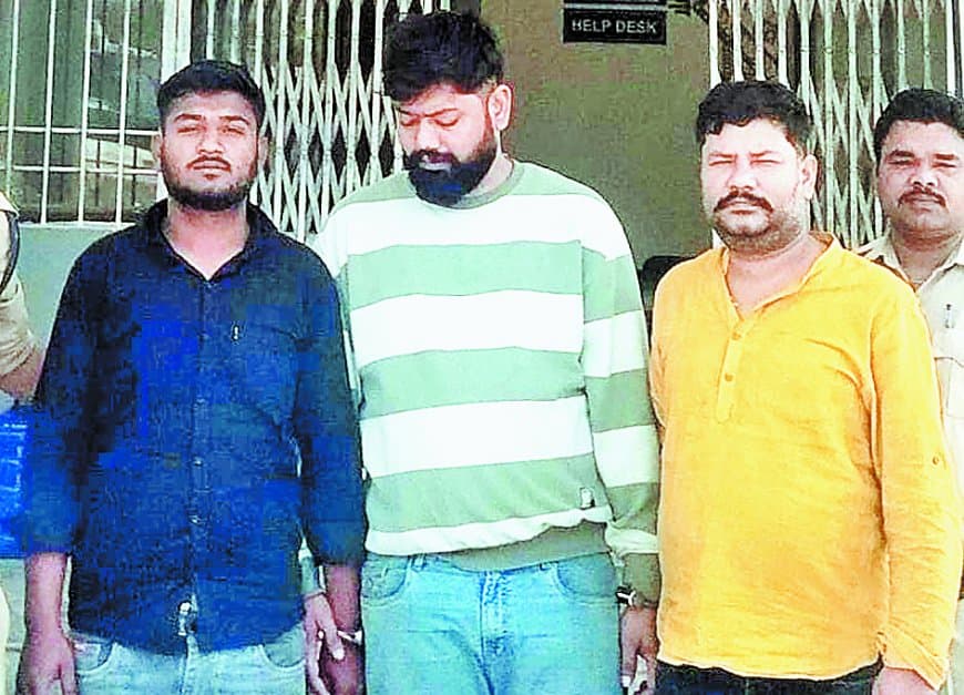 नपं उपाध्यक्ष के भाई ने आधी रात घर में घुसकर मांगा 1 लाख का गुंडा टैक्स