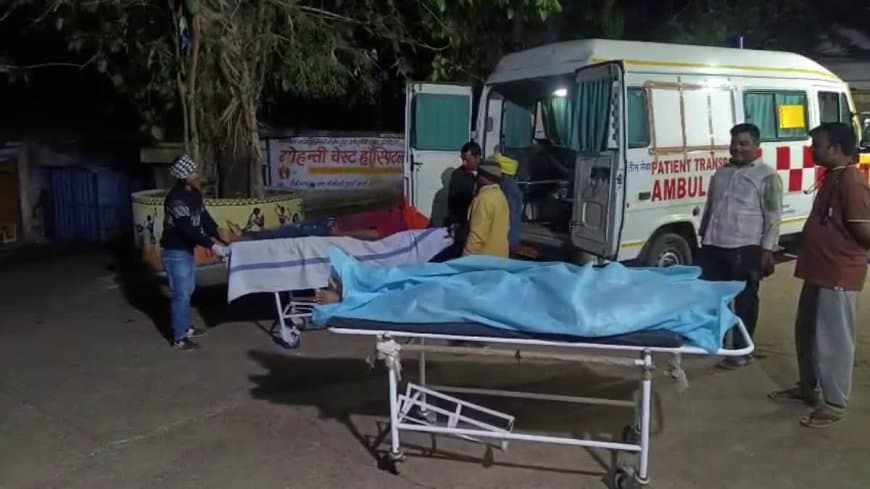 मंडला में बड़ा हादसा: जर्जर पुल से नीचे गिरी बाइक, चार युवकों की मौत