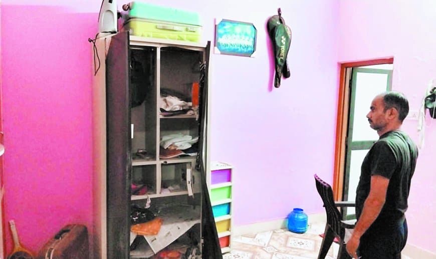 रीवा में सूने घर पर चोरी, एयरपोर्ट कर्मचारी के लाखों के जेवर पार