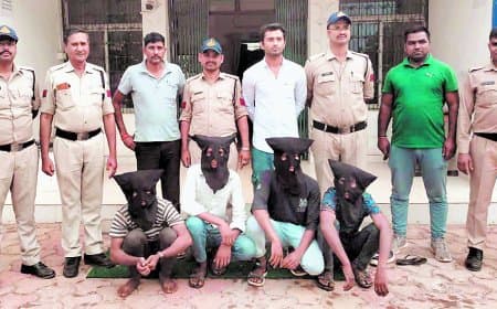 हनुमना चोरी कांड का खुलासा, पांच आरोपी गिरफ्तार, जेवर नकदी बरामद कर जेल भेजे