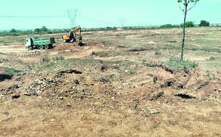 पन्ना में अवैध उत्खनन से सतना सड़क निर्माण, प्रशासन पर उठे गंभीर सवाल