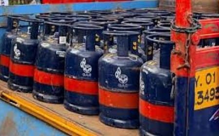 5kg LPG Cylinder New Rules: अब बिना एड्रेस प्रूफ मिलेगा छोटा गैस सिलेंडर, सरकार ने आसान किए नियम