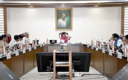 कैबिनेट: एसटी वर्ग के छात्रों को सरकार देगी दस हजार...  भोपाल में खुलेगा फाइनेंशियल ट्रेनिंग एंड रिसर्च इंस्टीट्‌यूट