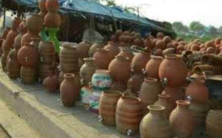 गर्मियों में मटके का पानी पीने के फायदे और सफाई के टिप्स | How to Clean Earthen Pot at Home