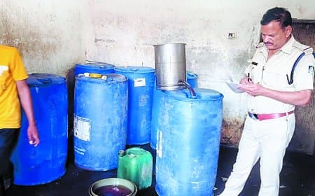 नेशनल हाइवे के किनारे खुले ढाबों में मिला 20 हजार लीटर से ज्यादा डीजल-पेट्रोल