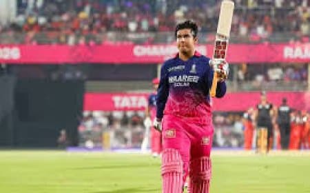 IPL 2026 Most Sixes: वैभव सूर्यवंशी का धमाका, RCB के खिलाफ 7 छक्के जड़कर बने नंबर-1 'सिक्सर किंग'; रजत पाटीदार दूसरे स्थान पर