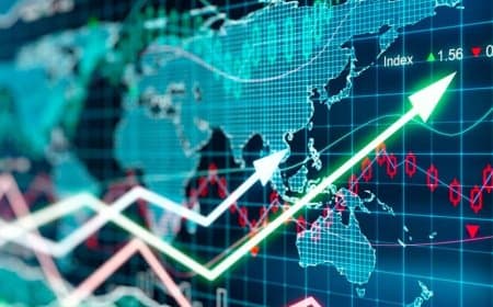 भारतीय बाजार में लौटी रौनकता... सेंसेक्स 550 अंक चढ़ा और निफ्टी 23350 के पार  