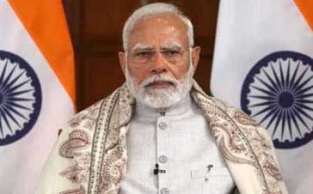 पहलगाम हमले की बरसी पर पीएम मोदी का सख्त संदेश- भारत आतंकवाद के आगे कभी नहीं झुकेगा 