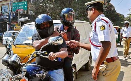 मध्यप्रदेश: आज से अगर बिना हेलमेट बाइक चलाते दिखे तो कटेगा चालान और छिन जाएगा लाइसेंस