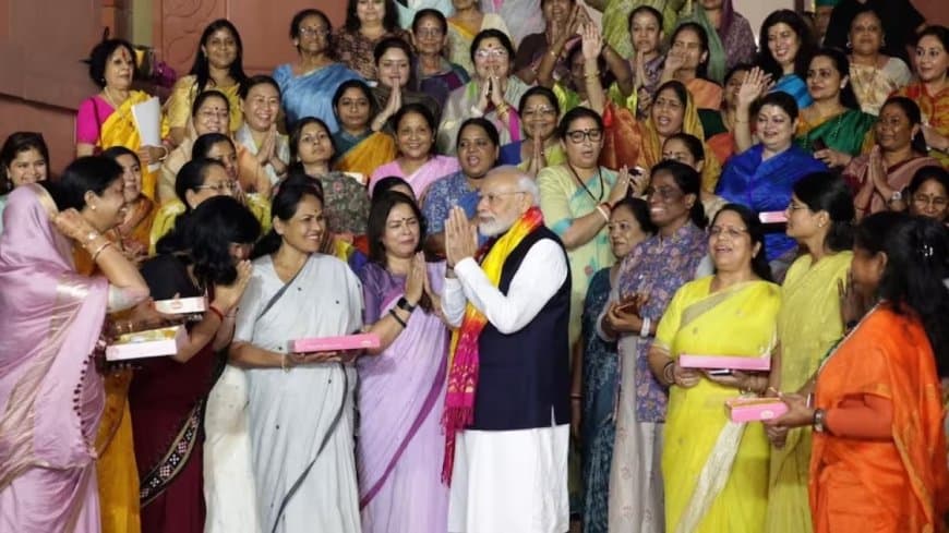 केंद्र  सरकार ने जारी किया नोटिफिकेशन: देशभर में लागू हुआ ‘नारी शक्ति वंदन’ अधिनियम