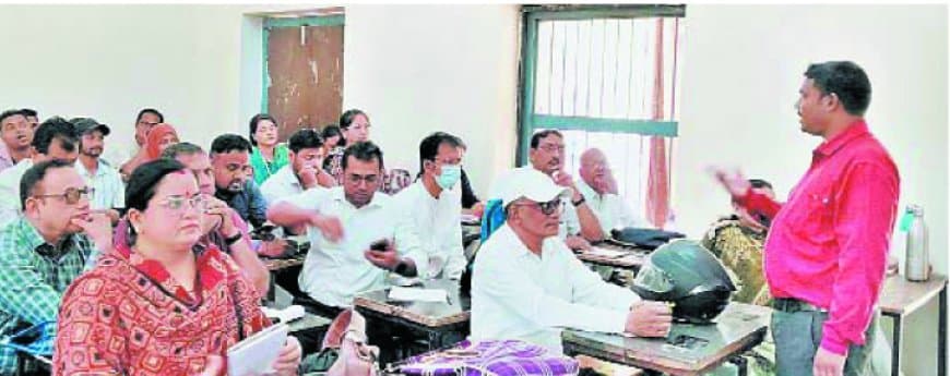 साहब... मेरी पत्नी को कैंसर है, मेरा नाम जनगणना से कटवा दीजिए