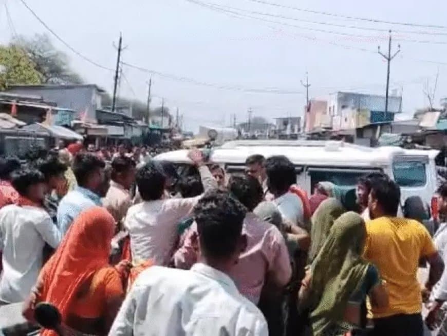 उज्जैन में बवाल: पथराव में थाना प्रभारी समेत चार पुलिसकर्मी घायल