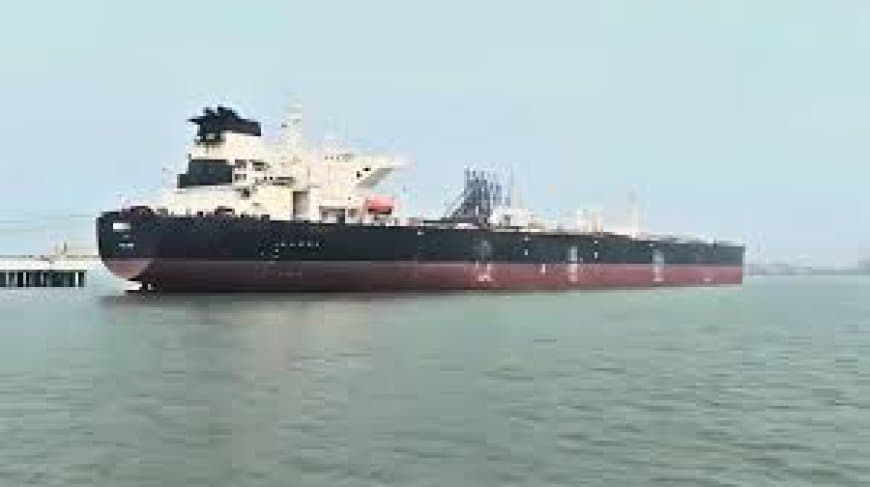 होर्मुज संकट: ईरानी दावे के बावजूद भारतीय तेल टैंकरों ने लिया यू-टर्न, 8.3 मिलियन बैरल तेल फंसा