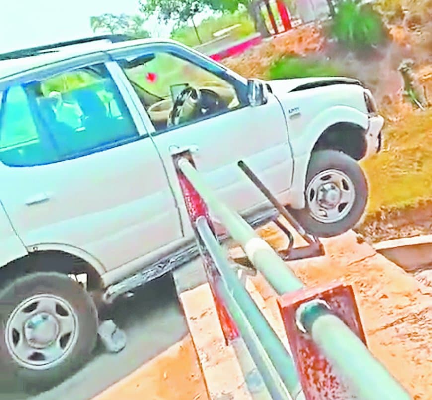 रील के चक्कर में युवा कर रहे खतरनाक स्टंट, हादसों का बढ़ता खतरा