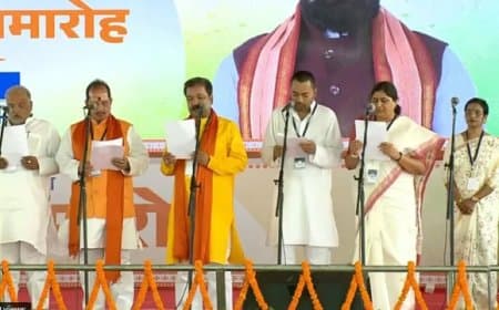 बिहार: सम्राट कैबिनेट का विस्तार... नीतीश के पुत्र निशांत कुमार ने ली मंत्री पद की शपथ